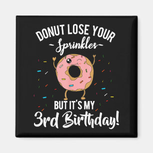 Imã Aniversário Engraçado Tema Donut 3 Anos Meme Festa