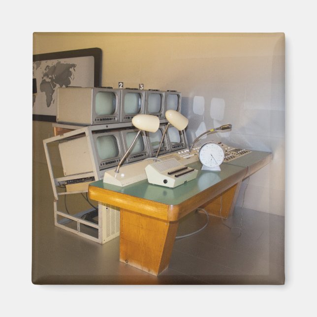 Imã antigo estúdio histórico de televisão (Frente)