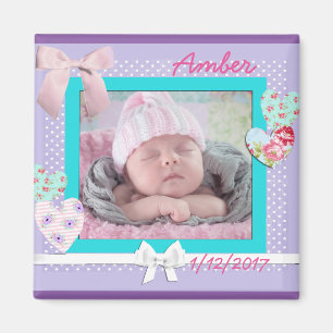 Imã Anúncio de Aniversário com Foto de Bebê Roxo e Aqu