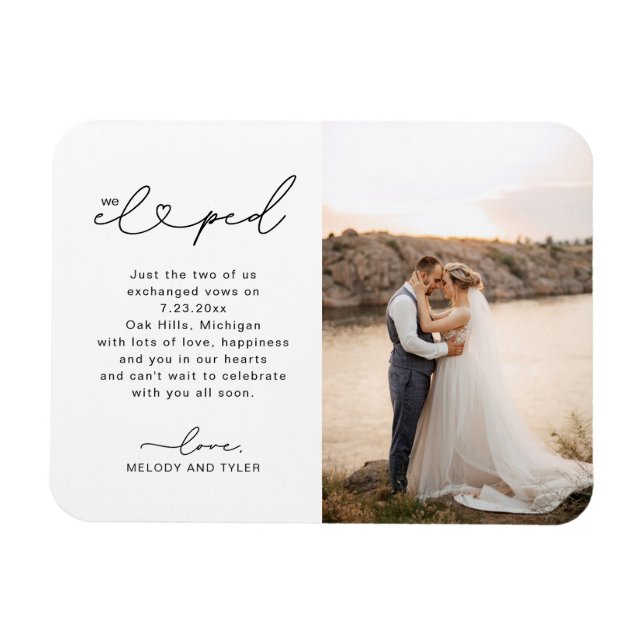 Ímã Anúncio de Casamento Nós Fugimos para Casar Script (Horizontal)