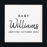 Imã Anúncio de Gravidez Moderna<br><div class="desc">Íman moderno minimalista personalizado de nome gravidez. Avise seus amigos e família que você está esperando com esta elegante design mínima.</div>