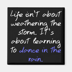 Imã Aprendendo A Dançar Na Chuva