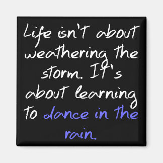 Imã Aprendendo A Dançar Na Chuva