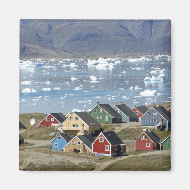 Imã Arquitetura colorida da cidade, Narsaq, (Frente)