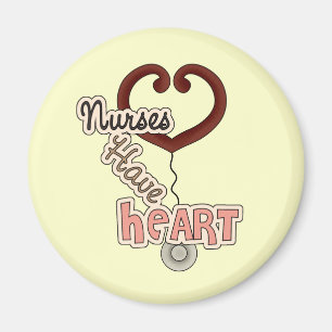 Imã As enfermeiras do estetoscópio têm t-shirt e prese