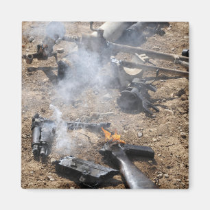 Imã As partes das armas inimigas apresentam para