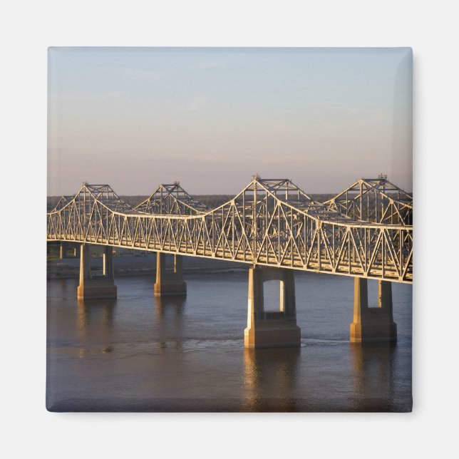Imã As Pontes Natchez-Vidalia que abrangem o (Frente)