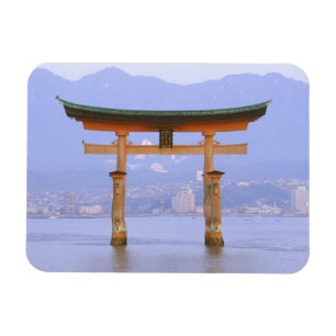 Ímã Ásia, Japão, Hiroshima. Mivaiima. Portão Torii