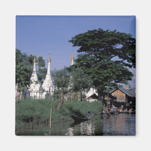 Imã Ásia, Mianmar, Lago Inle. Um mercado flutuante.