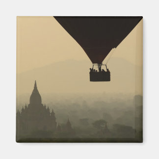 Imã Ásia, Myanmar, Bagan, balão sobre os templos de
