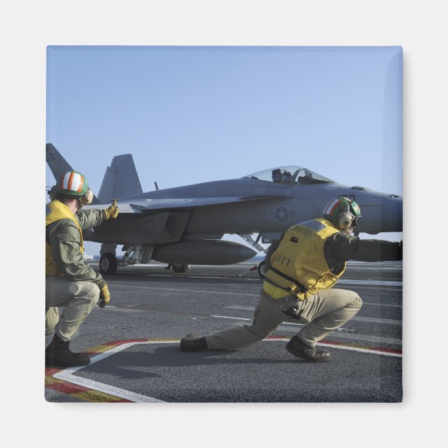 Imã Atiradores a bordo dos EUA George HW Bush (Frente)