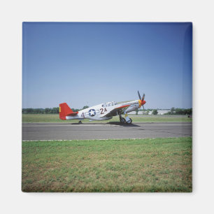 Imã avião P-51 C Tuskegee Red Tail no CAF Air
