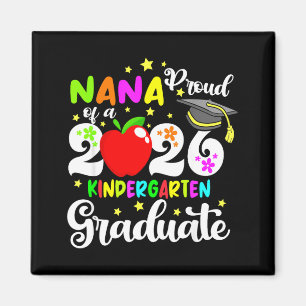 Imã Avó orgulhosa das mães graduadas no jardim de infâ