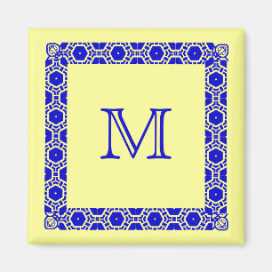 Imã Azul no marcador Monogrammed amarelo da porta de