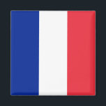 Imã Bandeira França<br><div class="desc">A bandeira francesa é um tricolor vertical. As cores usadas na bandeira são azul, vermelho, branco. A proporção da bandeira francesa é de 2:3. A bandeira da França foi adotada em 1830. A primeira utilização do atual design de bandeira foi em 1794. A última mudança para a atual design de...</div>