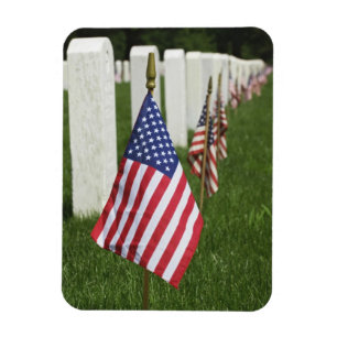 Ímã Bandeiras americanas nos túmulos de veteranos amer