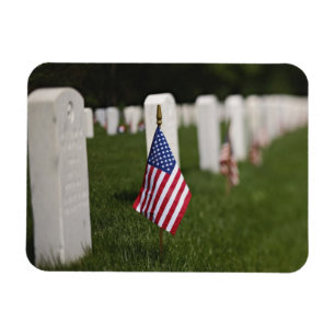 Ímã Bandeiras americanas nos túmulos de veteranos amer