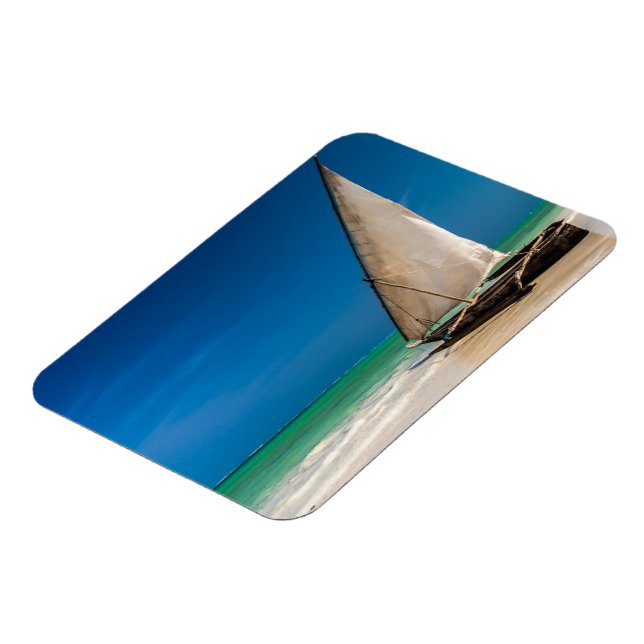 Ímã Barcos de pesca tradicionais na praia (Left Side)