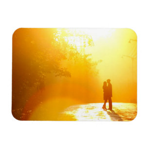 Ímã Beijando o casal na luz solar