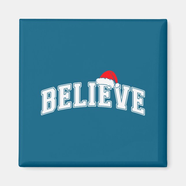 Imã Believe Christmas Varsity Text With Santa Hat Fami (Frente)