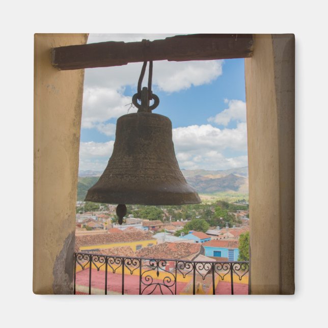 Imã Bell em uma torre de igreja, Cuba (Frente)