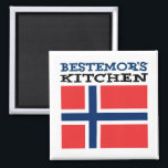 Imã Bestemor's Kitchen Norwegian Grandmother Magnet<br><div class="desc">Bestemor's Kitchen cool magnet featuring the flag of Norway. Perfect for a Norwegian grandmother that loves to cook. It makes a great gift for a Norwegian grandmother.</div>
