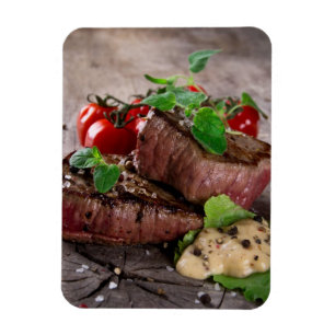 Ímã Bifes grelhados do churrasco com ervas e os