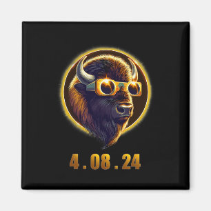 Imã Bison Buffalo Vestindo Gles Solar 2024 Eclipse
