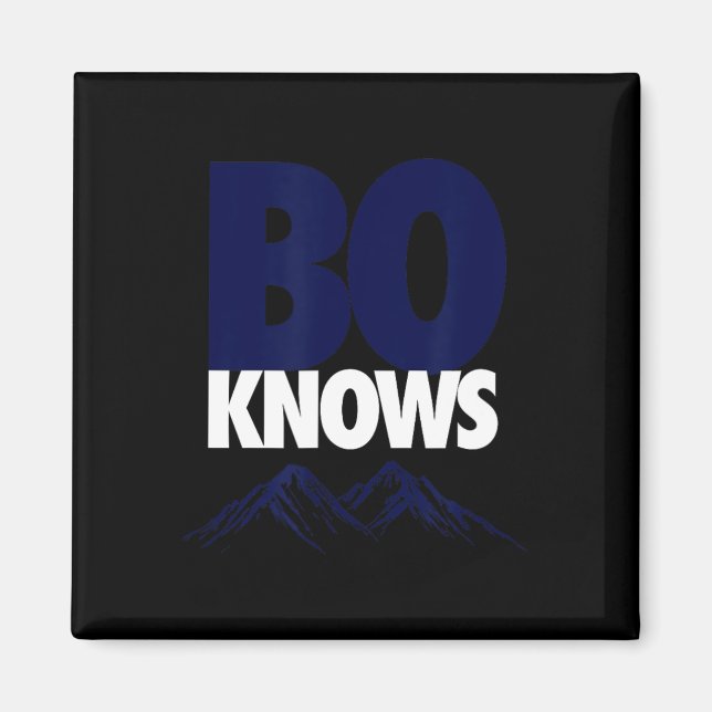 Imã Bo Conhece Denver Tee - Bo Conhece Merch (Frente)