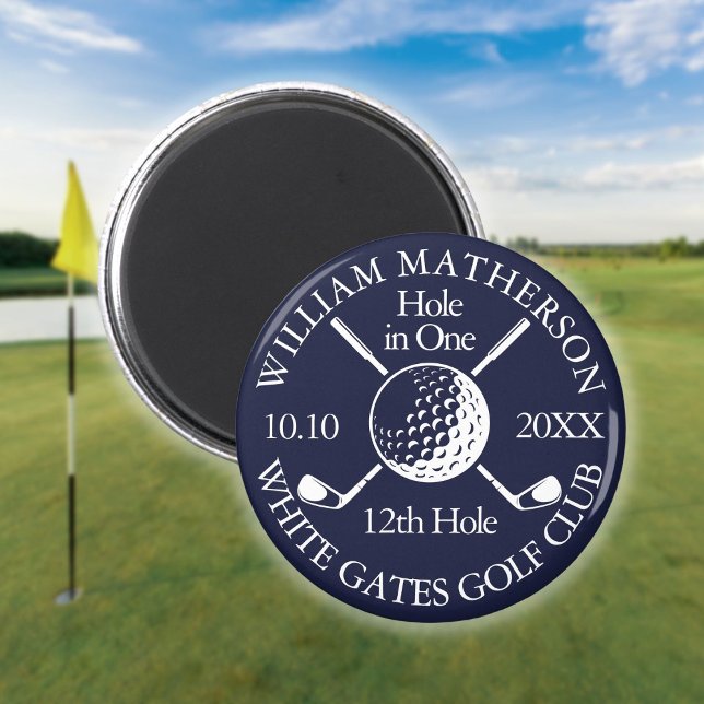 Imã Bola de Golfe e tacos Hole in One Azul Marinho (Hole in One Golf Ball And Clubs Navy Blue Magnet)