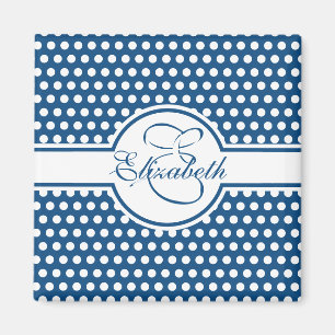 Imã Bolinhas brancas elegantes no monograma azul clás