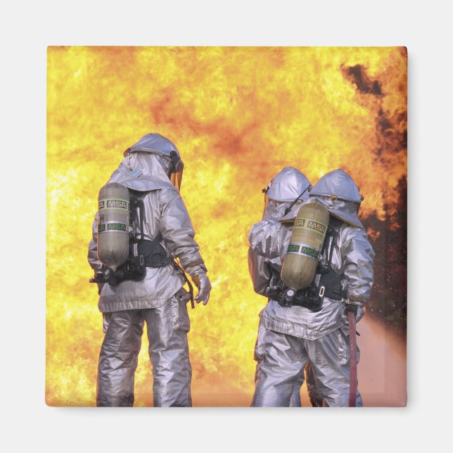 Imã Bombeiros extinguem incêndio aéreo (Frente)