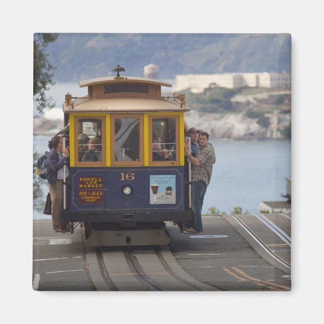 Imã Bonde sobe a Hyde Street em San (Frente)