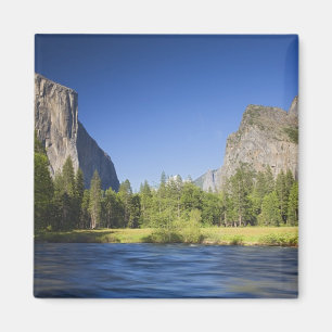 Imã CA, Yosemite NP, Vista do Vale com El Capitan,
