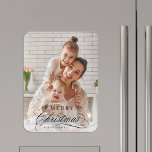 Ímã Caligrafia Romântica Foto Feliz de Natal<br><div class="desc">Magneta romântica e elegante da cozinha de fotos de feriado. Para personalização mais avançada deste design,  clique no link Personalizar Mais para alterar a fonte,  o tamanho,  a cor,  etc.</div>