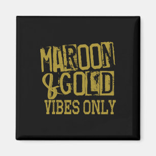 Imã Camisa de Dia de Jogo Maroon Gold Vibes Only Tee A