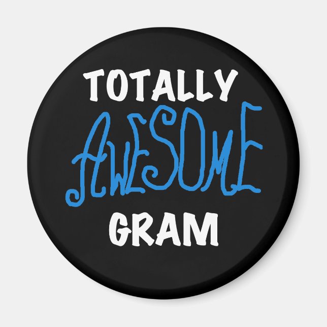 Imã Camiseta azul e presentes do grama totalmente impr (Frente)