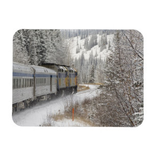 Ímã Canadá, Alberta. Trem de neve da VIA Rail entre