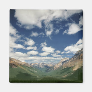 Imã Canadá, Colúmbia Britânica, Yoho NP. Nuvens fofas