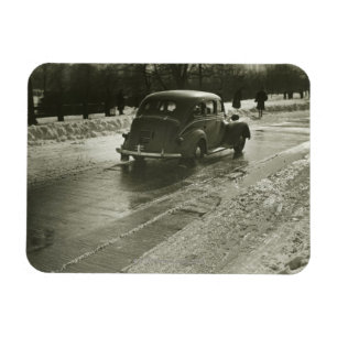 Ímã Carro na estrada
