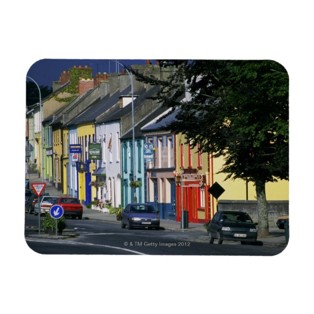 Ímã Carros estacionados em frente a um prédio, Adare (Horizontal)