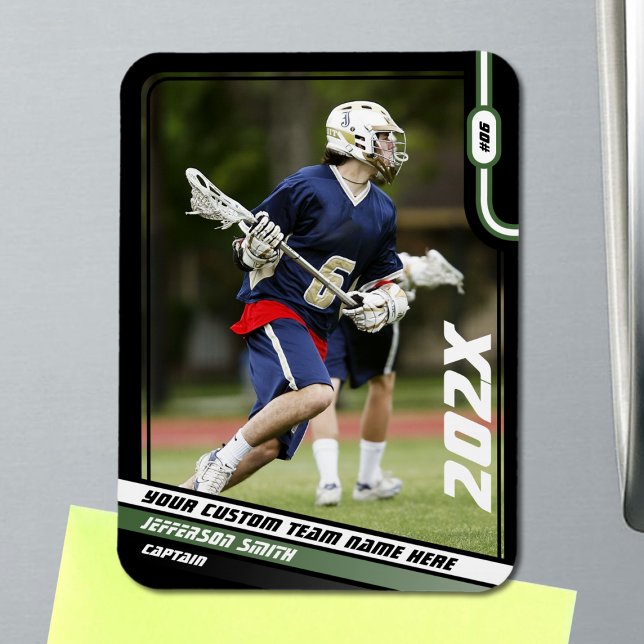 Ímã Cartão de Negociação do Jogador de Lacrosse em Ver (Lacrosse Player Magnet in Black with Custom Team Name and Green White Elements)