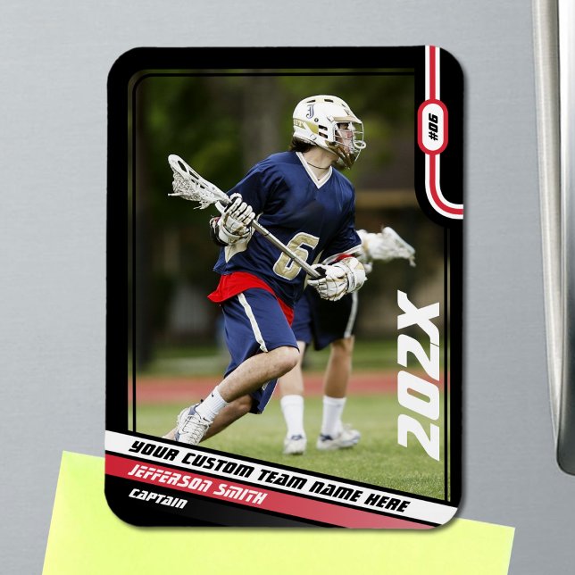 Ímã Cartão de Negociação do Jogador de Lacrosse em Ver (Lacrosse Player Magnet in Black with Custom Team Name and Red White Elements)