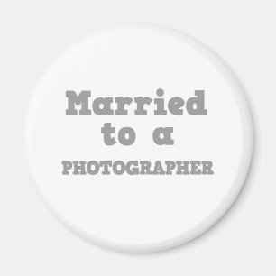 IMÃ CASADO COM UM FOTÓGRAFO