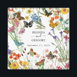 Imã Casamento Floral de Flores Selvagens de Aquarela B<br><div class="desc">Um belo design de casamento de aquarelas com flores silvestres e borboletas. Um arranjo colorido de flores e borboletas selvagens num jardim floral. Um favorito ideal para o casamento de quem ama borboletas coloridas, florais de aquarela, ilustrações de flor silvestre e arte temática botânica. Convites para casamento e outros artigos...</div>