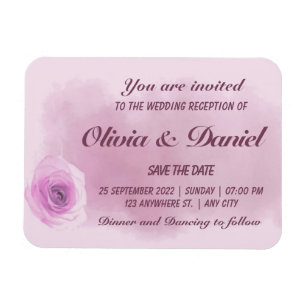 Ímã Casamento floral de rosa roxo empoeirado Elegante