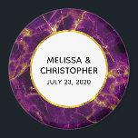 Imã Casamento Moderno Roxo e Dourado Abstrato Marble<br><div class="desc">Magnet com um belo padrão de abstrato com um design de mármore. As cores roxas ricas se misturam,  combinadas com fitas giratórias douradas e misturadas em toda a design. Um círculo com uma borda falsa de folha de ouro colocada sobre cima com sua dentro de texto personalizada.</div>