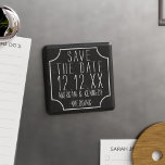 Imã Casamento Preto Com Quadro De Chalkboard Salvar O<br><div class="desc">Tudo sobre aquele quadro negro? Trate seus convidados para esses ímãs de geladeira com sua data de casamento. Funciona melhor no ímã quadrado,  mas funcionaria igualmente no redondo</div>