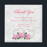 Imã Casamento tema damasco Pearl Hearts & Rosa Obrigad<br><div class="desc">As pérolas de na moda elegantes e flores de casamento favorecem-te o obrigado de ímanes. Todo texto, cor do texto, fonte e cor de fundo são totalmente personalizáveis para atender às suas necessidades. Se precisar de ajuda para personalizar o seu produto ou se quiser fazer a correspondência de produtos, entre...</div>