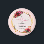 Imã Casamento vermelho-quic, floral e dourado falso<br><div class="desc">Burgundy vermelha, rosa-chic, elegante e imãs de casamento dourados falsos com lindas flores e folhas verdes. Uma fusão encantadora de elegância e encanto romântico. Estes belos convites estão em tons rosas e vermelhos ricos. A caligrafia é elegante e chique e pode ser facilmente personalizada. Convites românticos e modernos de casamento...</div>